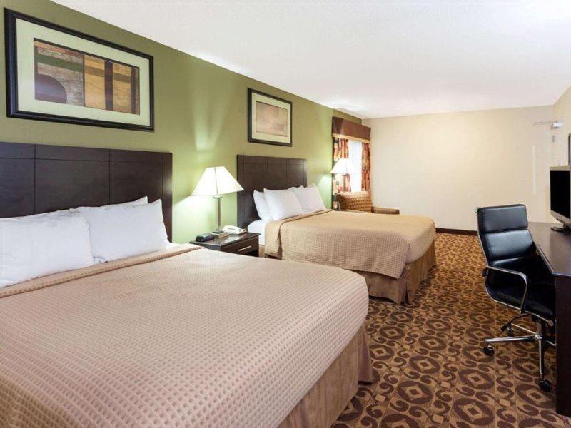 Super 8 By Wyndham Decatur/Dntn/Atlanta Area Hotel Eksteriør billede