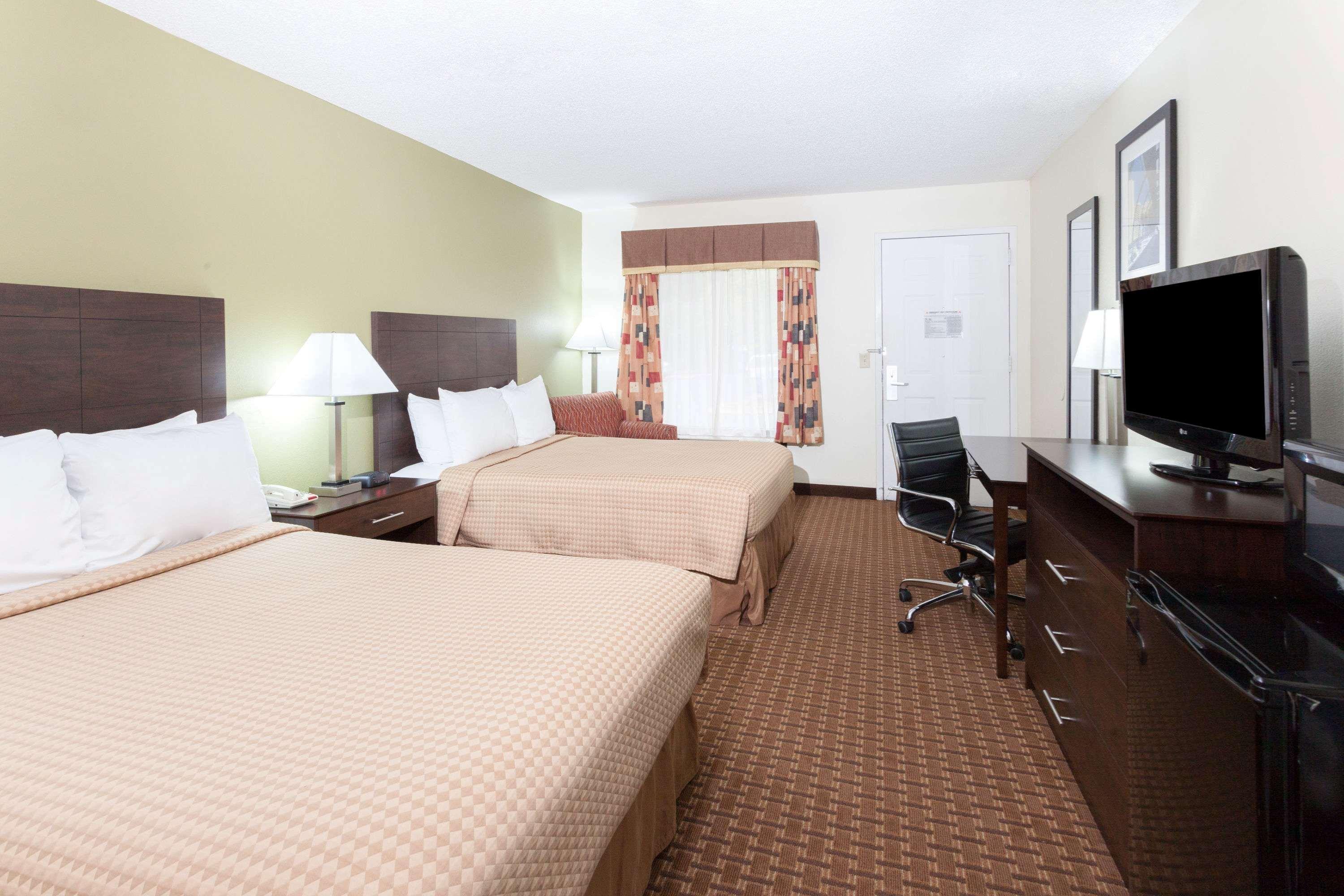 Super 8 By Wyndham Decatur/Dntn/Atlanta Area Hotel Eksteriør billede
